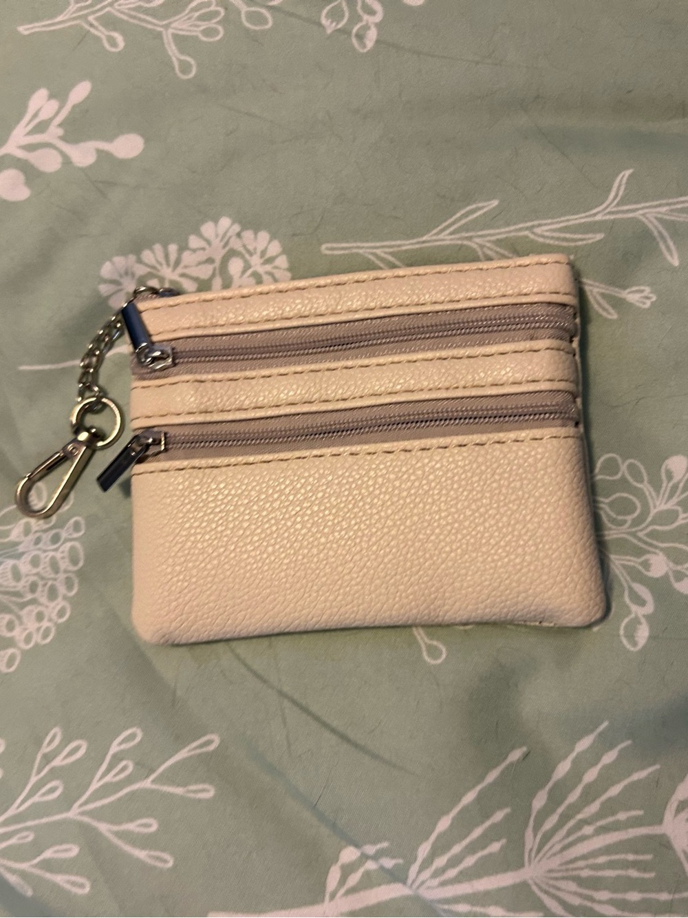 Cream Zip Pouch Keyring Wallet - Unbranded